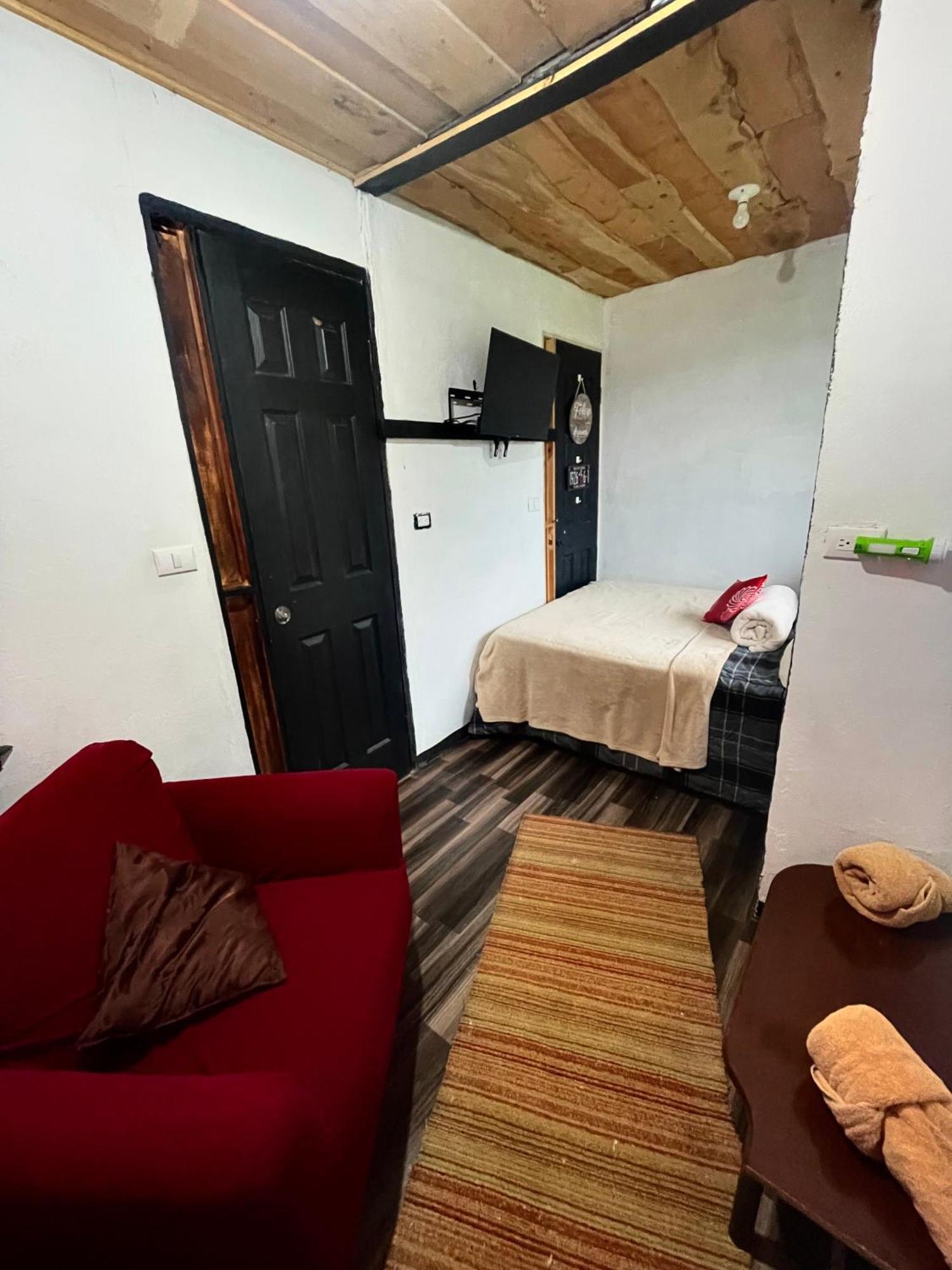 Poas Volcano Rooms Fraijanes Екстериор снимка